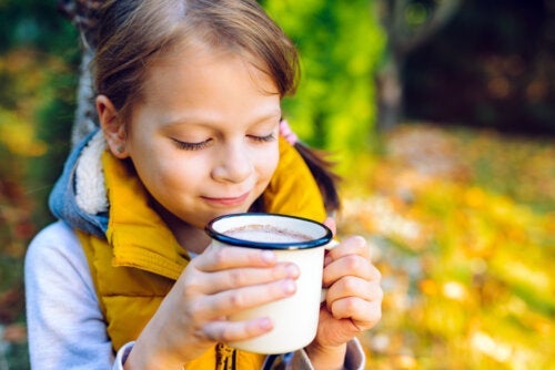 Hvad er virkningerne af koffein på børn?