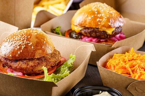 Burgere i små papkasser