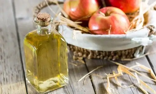 Æblecidereddike kan bruges til at slippe af med neglesvamp