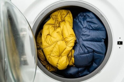 Undgå disse 5 fejl, når du vasker dunjakker for at undgå at ødelægge dem