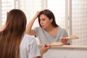 Telogen effluvium efter en hårtransplantation: Hvorfor sker det?