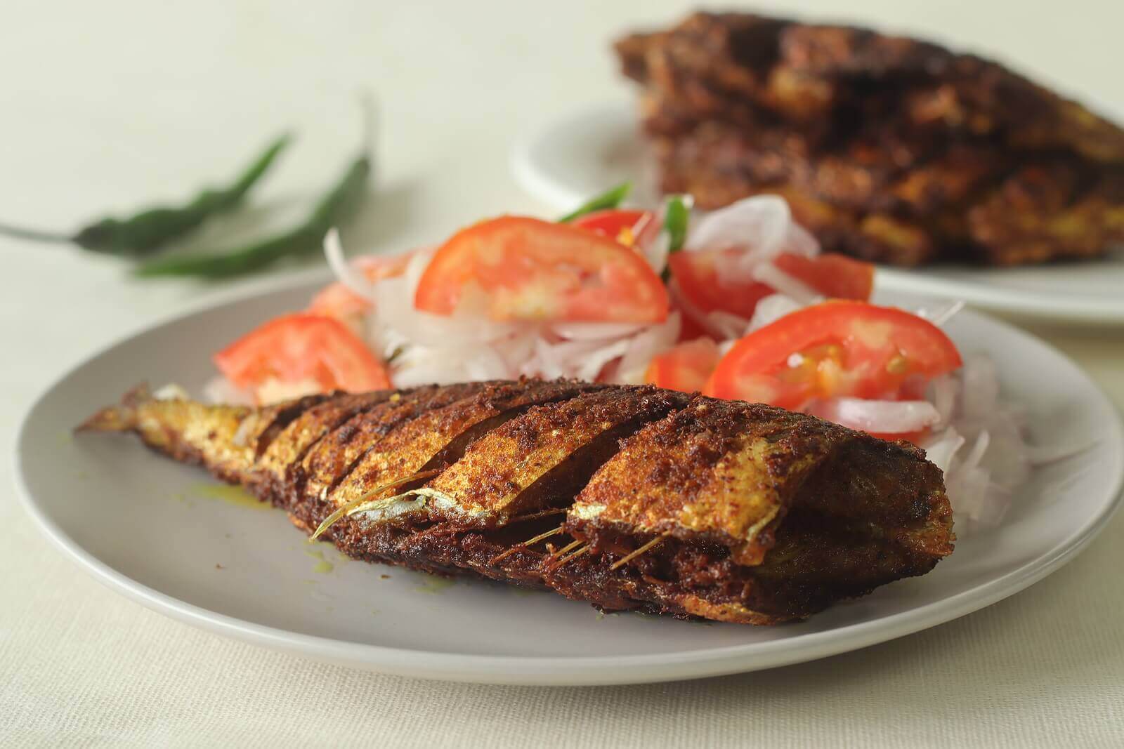 Grillet hestemakrel på tallerken