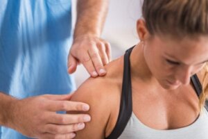 Mild skade på plexus brachialis: Årsagerne
