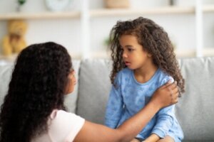 Positiv disciplin: Hvad er det, og hvordan kan du bruge det med dine børn?