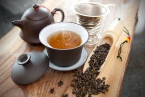 Oolong-te: Lær at tilberede den, og nyd dens fordele