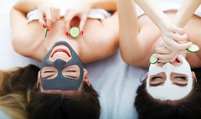 Ansigtsmasker: Hvordan vælger man den rigtige til sin hudtype?