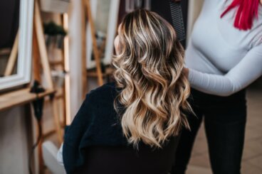 Sådan kan du pleje balayage highlights: 7 vigtige tips