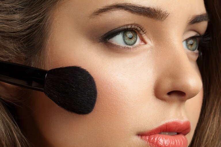 Solkysset makeup: Den populære makeup-teknik