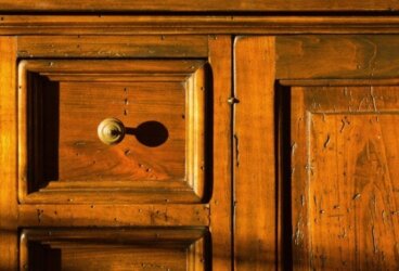 Behandlinger til at fjerne træorm fra møbler