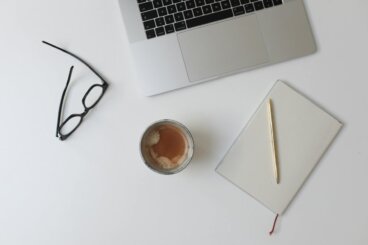 Ikke-invasive måder til at beskytte øjnene mod blåt lys på